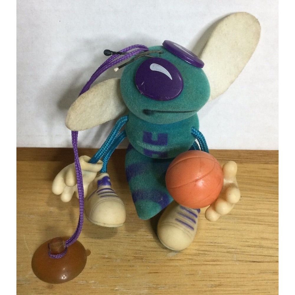 NBA CHARLOTTE HORNETS HUGO MASCOT WINDOW HANGER 8 INCH 1989 VINTAGE NEW HENDRICK